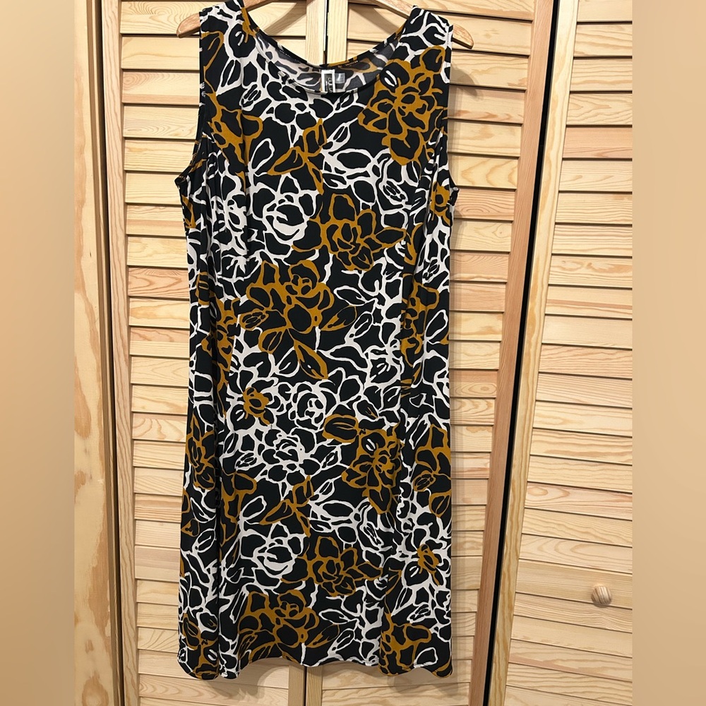 Julian Taylor Black, White & Brown Floral Midi Dress